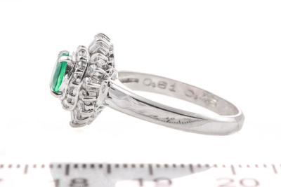 0.61ct Emerald and Diamond Ring - 3