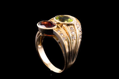 Garnet, Peridot and Diamond Ring - 4