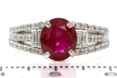 2.01ct Burmese Ruby & Diamond Ring GIA - 2