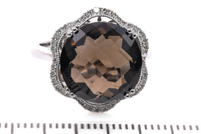 9.06ct Quartz and Diamond Ring - 2