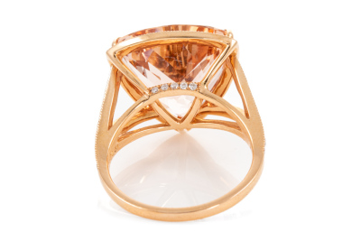 10.21ct Morganite and Diamond Ring - 5