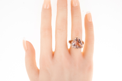 10.21ct Morganite and Diamond Ring - 7