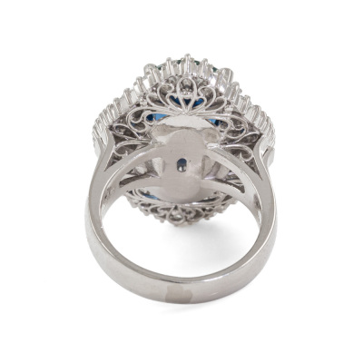 5.56ct Sapphire and Diamond Ring - 5