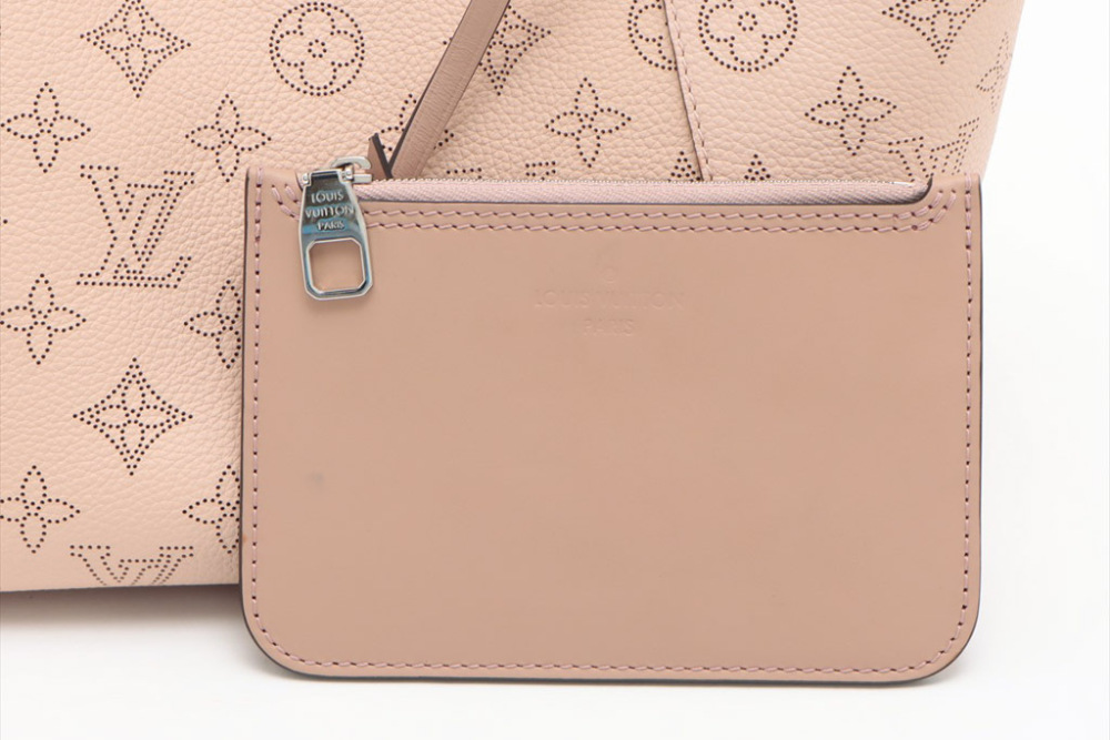 M54353 Louis Vuitton Mahina Leather Hina PM-Magnolia Pink