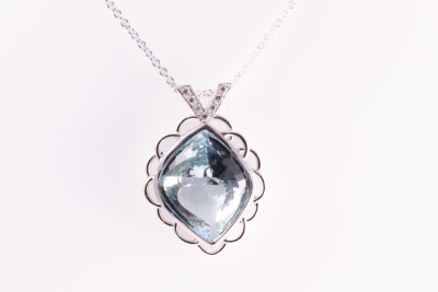 14.90ct Aquamarine and Diamond Pendant - 6