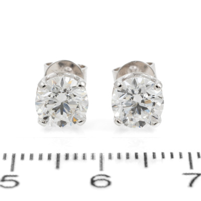 2.01ct Diamond Studs GIA D VS1 E VS1 - 2