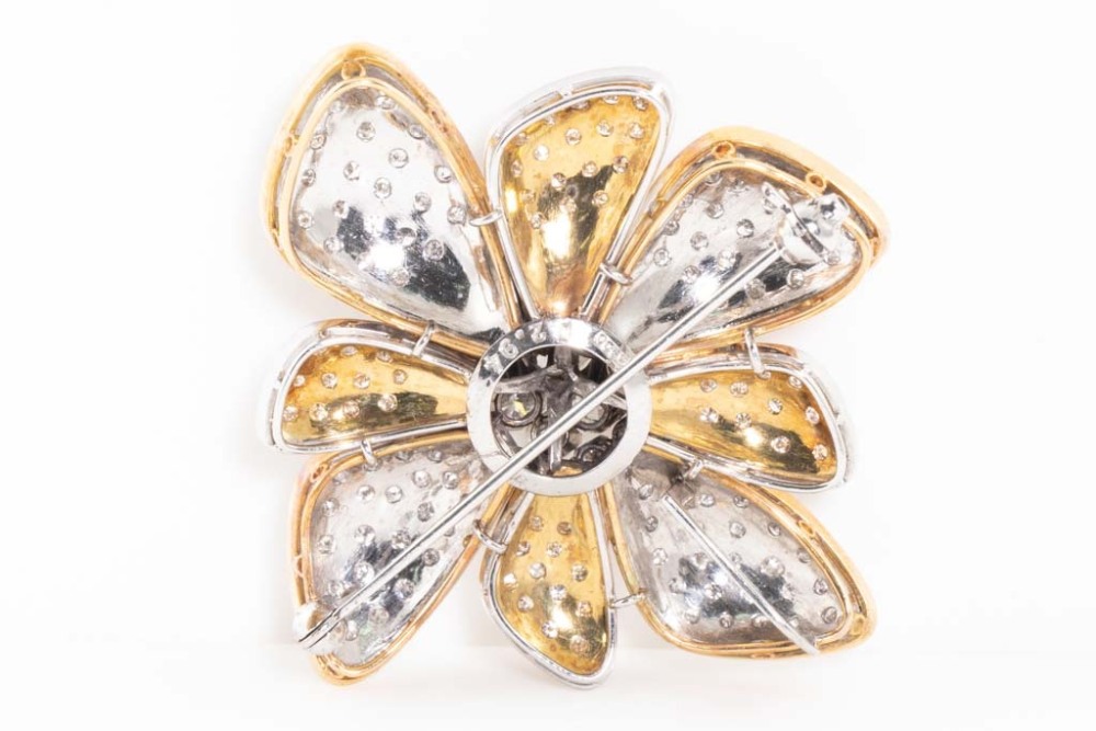 LOUIS VUITTON® B Blossom Earrings, Yellow Gold, White Gold And Diamonds