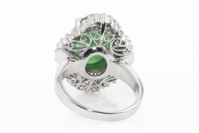 12.10ct Jade and Diamond Ring - 4