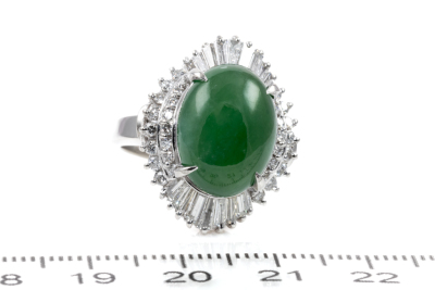 12.10ct Jade and Diamond Ring - 8