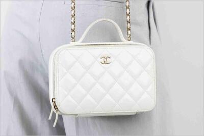 Chanel Top Handle Vanity Case White - 6