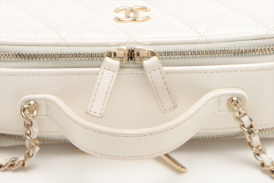 Chanel Top Handle Vanity Case White - 11