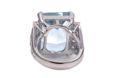 18.74ct Aquamarine and Diamond Ring - 3