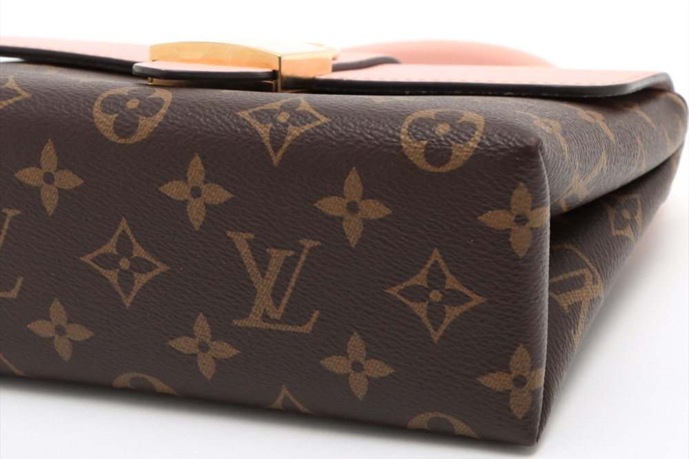 Sold at Auction: Vintage Louis Vuitton Monogram Locky BB Hand Bag