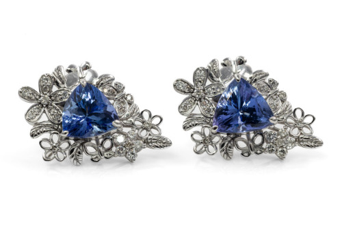 4.70ct Tanzanite and Diamond Earrings