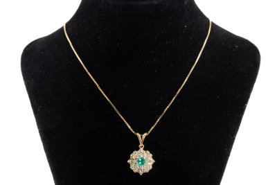 0.32ct Emerald and Diamond Pendant - 6
