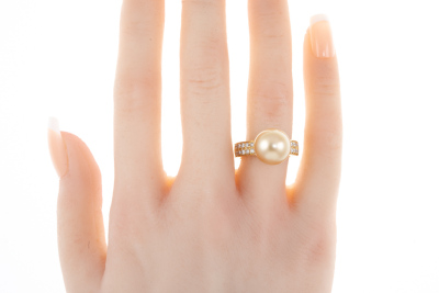 11.8mm Pearl and Diamond Ring - 6