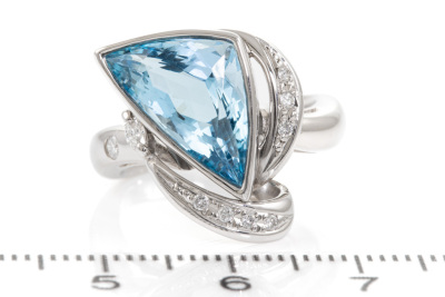 3.48ct Aquamarine & Diamond Ring - 2