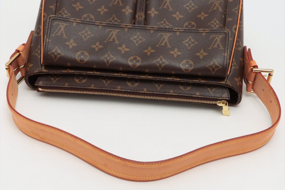 Pre-Owned Louis Vuitton Viva Cite Monogram PM Crossbody Bag - Pristine  Condition 