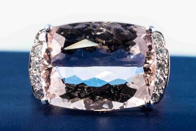 12.31ct Morganite & Diamond Ring - 7