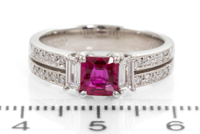 1.02ct Ruby and Diamond Ring GIA - 2