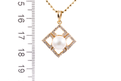 8.2mm Akoya Pearl and Diamond Pendant - 3