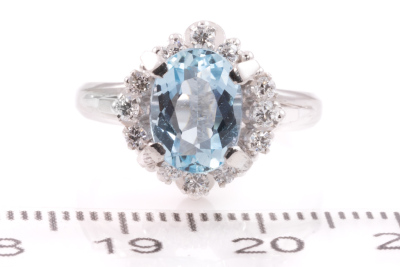 1.54ct Aquamarine and Diamond Ring - 6