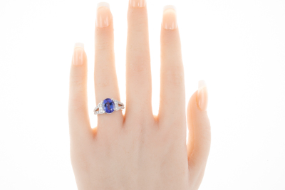 3.21ct Tanzanite and Diamond Ring - 6