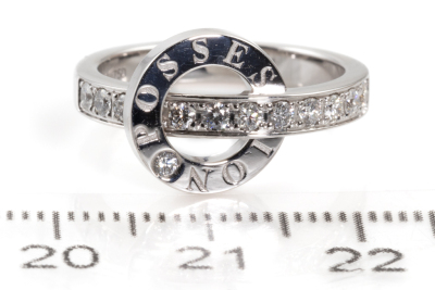 Piaget Possession Diamond Ring - 2