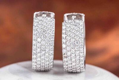6.32ct Diamond Hoop Earrings - 7