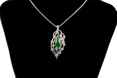 1.02ct Jade & Diamond Pendant