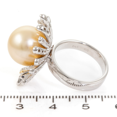 12.7mm South Sea Pearl & Diamond Ring - 3