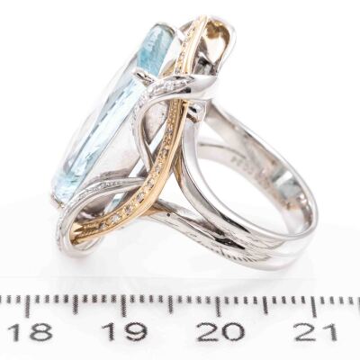 15.73ct Aquamarine and Diamond Ring - 2