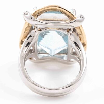 15.73ct Aquamarine and Diamond Ring - 3