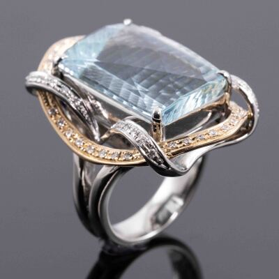 15.73ct Aquamarine and Diamond Ring - 5