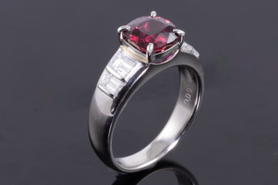 2.20ct Thai Ruby and Diamond Ring AIGS - 6