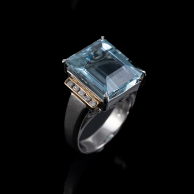 12.49ct Aquamarine and Diamond Ring - 6