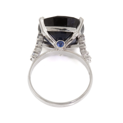 10.22ct Spinel, Sapphire & Diamond Ring - 9