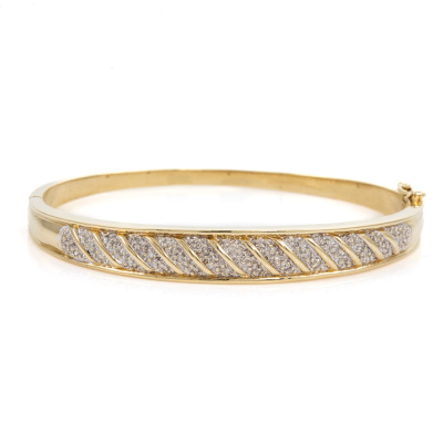 0.16ct Diamond Bangle