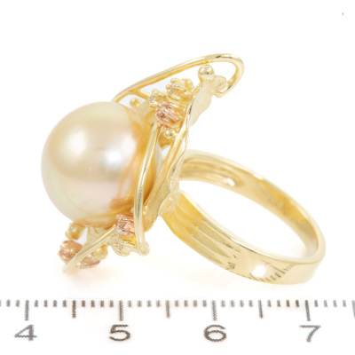 13.7mm South Sea Pearl and Diamond Ring - 2