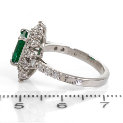 1.13ct Emerald and Diamond Ring - 3