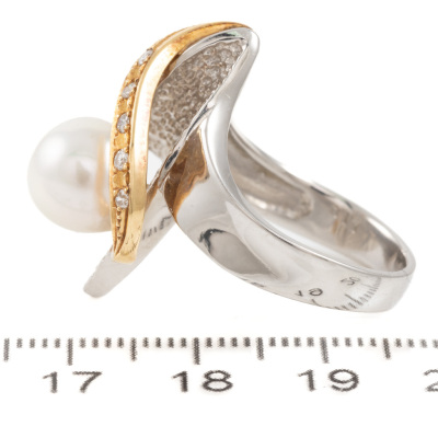 9.3mm South Sea Pearl and Diamond Ring - 3