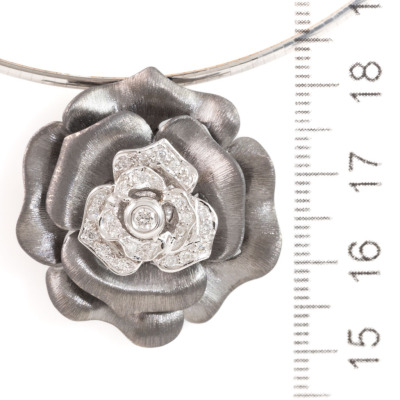 Diamond Flower Pendant/Brooch - 3