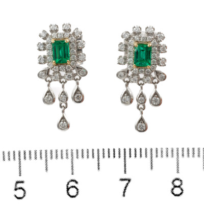 Colombian Emerald and Diamond Earrings - 3