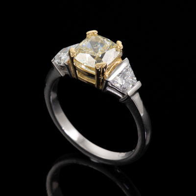2.01ct Fancy Yellow Diamond Ring GIA P1 - 6
