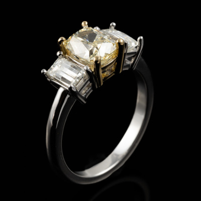 1.52ct Fancy Yellow Diamond Ring GIA SI2 - 6