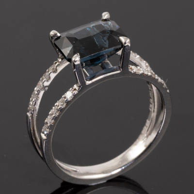 Ceylon Spinel and Diamond Ring - 6