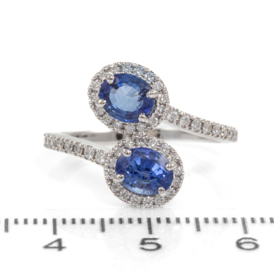 Sri Lankan Sapphire and Diamond Ring GIA - 2