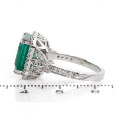 5.17ct Zambian Emerald and Diamond Ring - 5