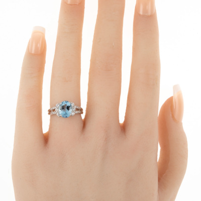 1.50ct Aquamarine and Diamond Ring - 6