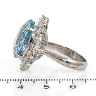 13.53ct Aquamarine and Diamond Ring - 3